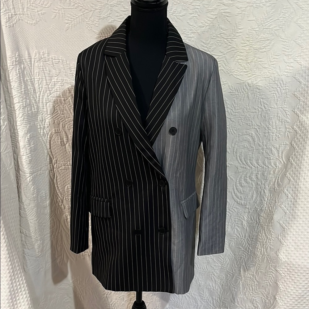 Black‎ and Gray Pinstripe Blazer, size medium